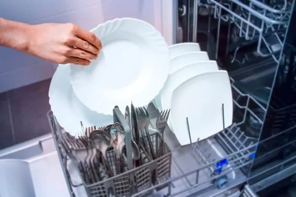 Tabletki Finish jak używać - proste kroki dla idealnych naczyń